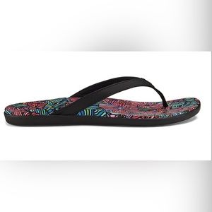 Onyx and green floral Ho’opio Olukai flip flops